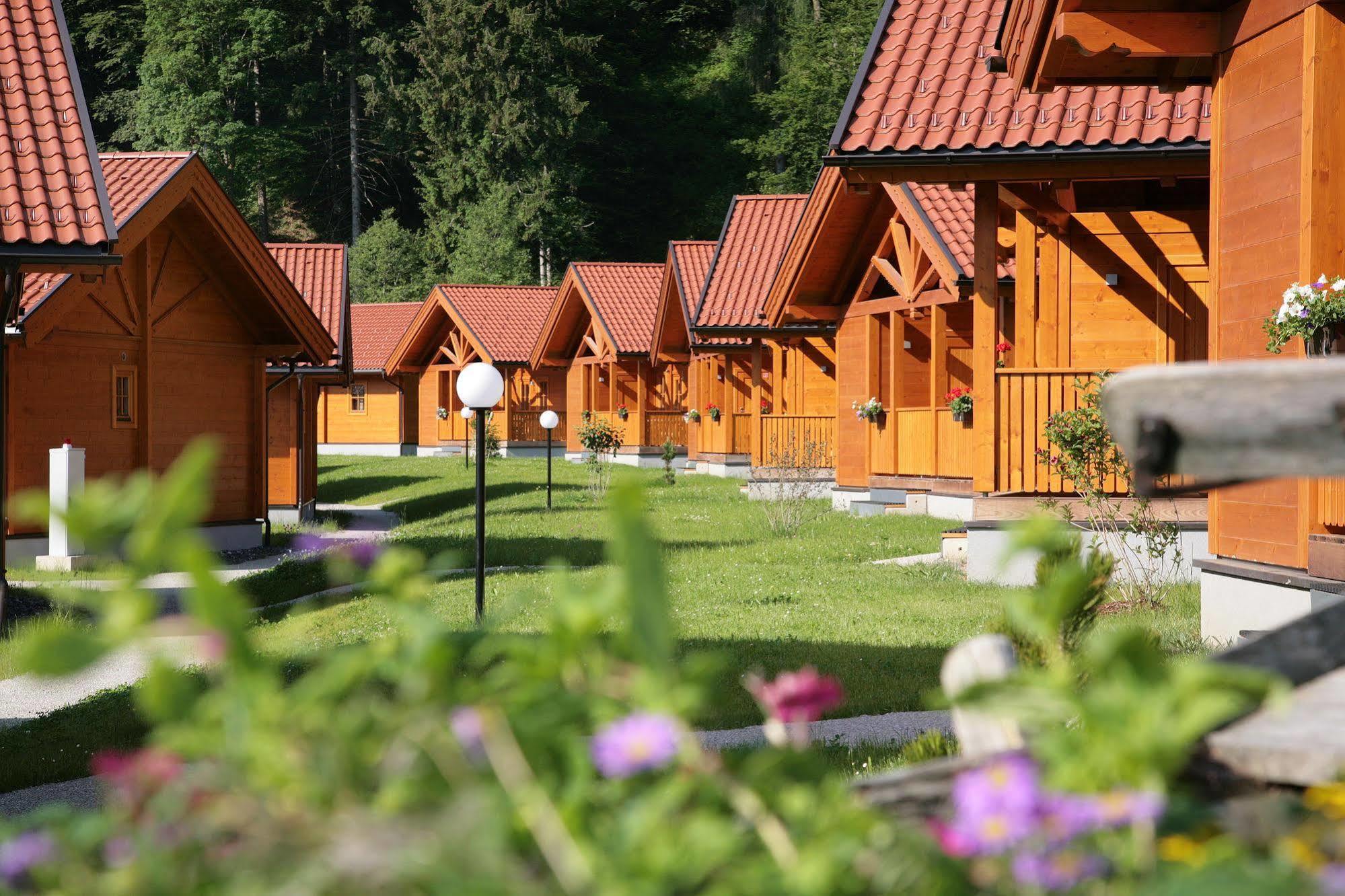 Chaletdorf Zellersee Maishofen Esterno foto